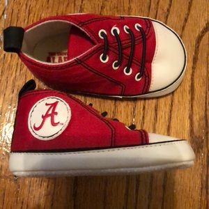 Alabama crib shoes 6-9 months